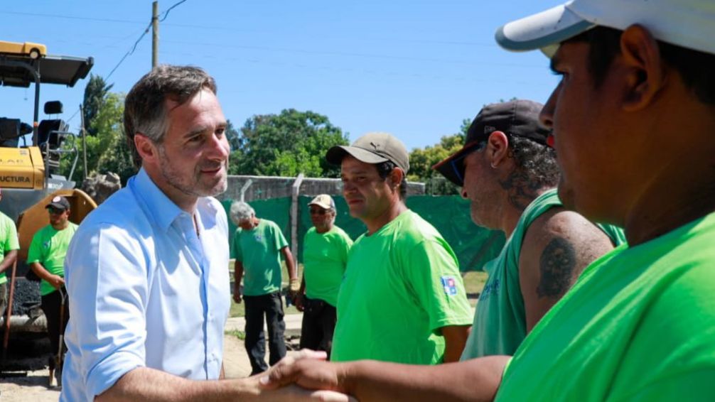 Achával anunció el pago de un bono de fin de año para las y los trabajadores municipales