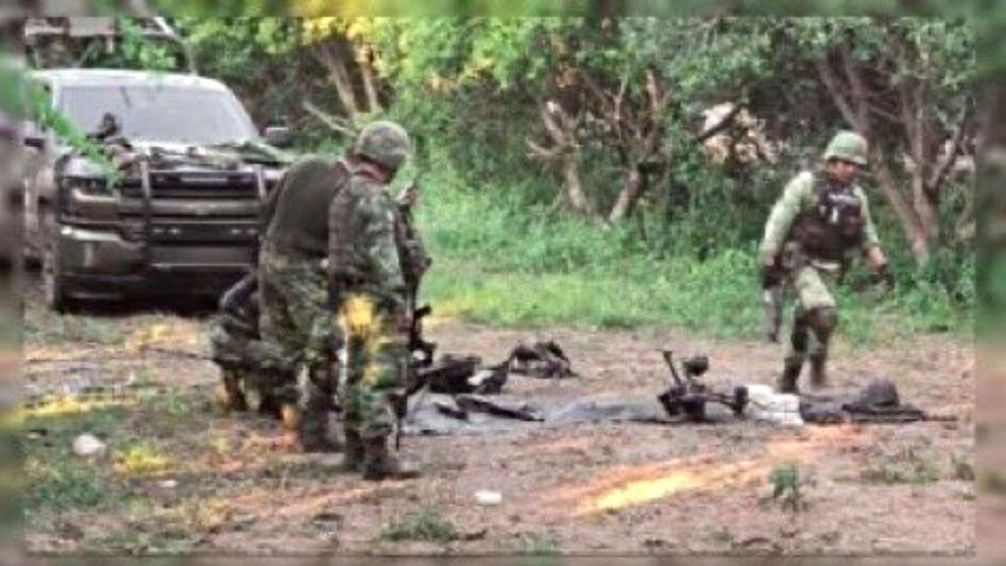 Mueren dos militares en ataque con explosivos caseros en Michoacán