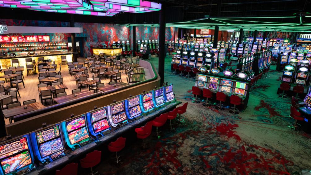 Magic y Centenario: 96 despidos en el casino de Neuquén generan preocupación en la comunidad