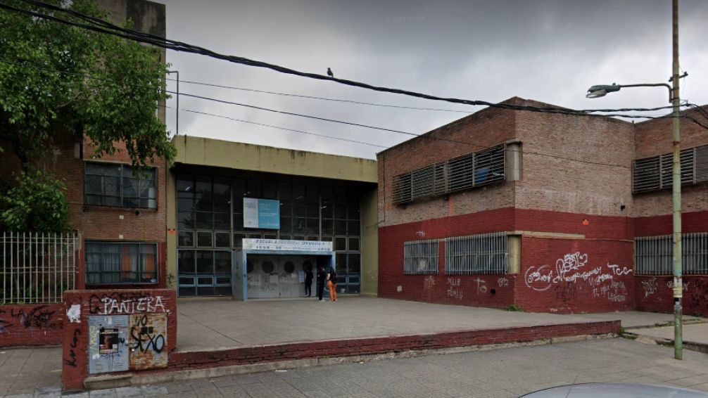 Sufría de bullying y llevó un arma cargada a la escuela en Varela: tenía una lista de compañeros a quienes iba a atacar