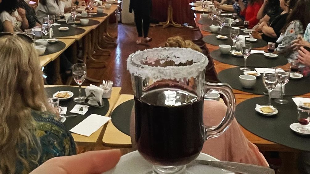 El Gato Negro: El bar notable que conserva el glamour de los años 20 en Avenida Corrientes