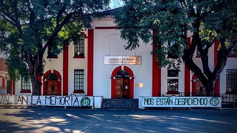 Trabajadores de Derechos Humanos se organizan frente a los despidos masivos que se esperan en el sector