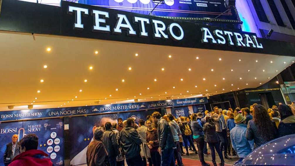 Exclusivo: histórica condena al Teatro Astral por discriminación a una espectadora