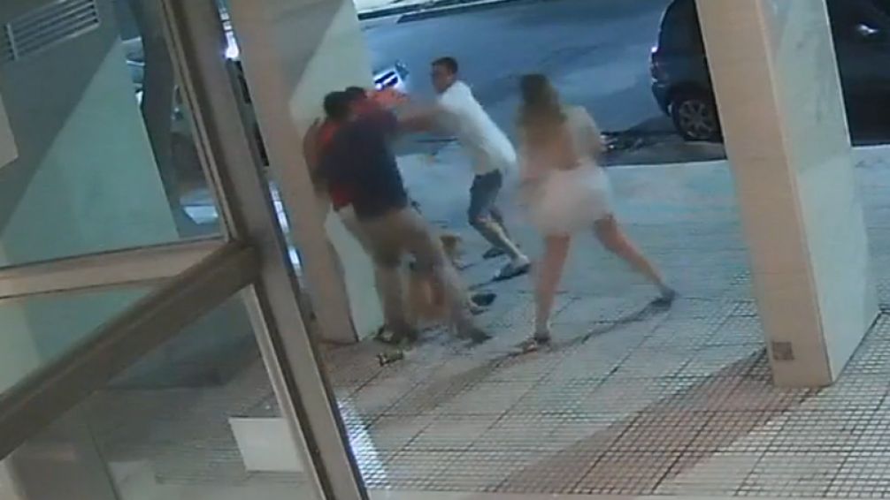 Violencia en Palermo: Le pidió a sus vecinos que bajaran la música y lo golpearon brutalmente