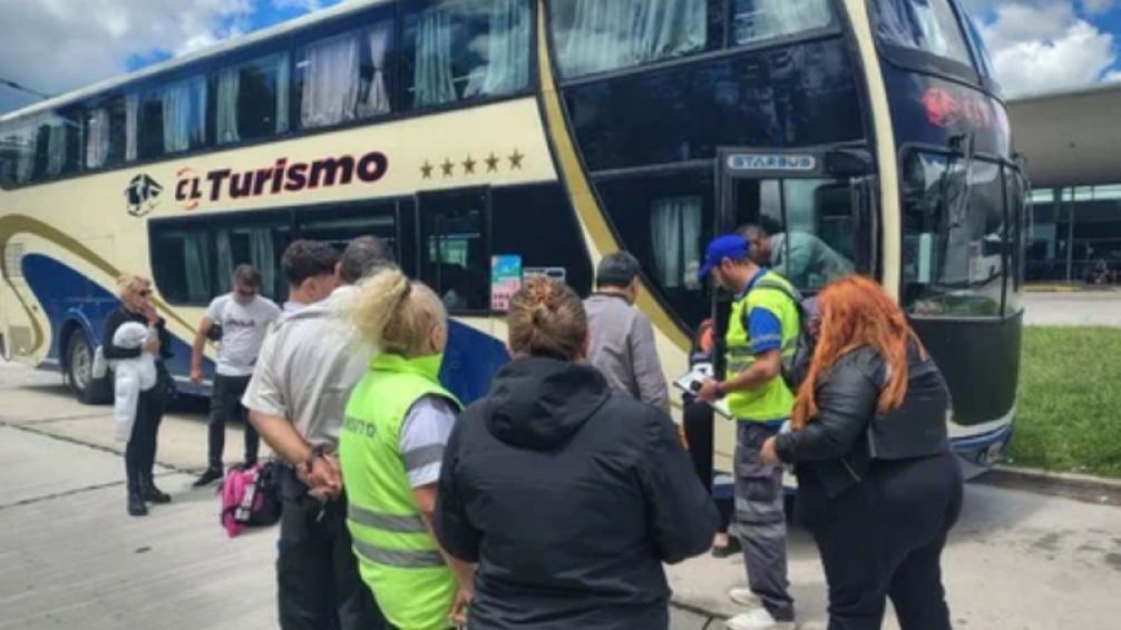 Mar del Plata: desafectan un micro larga distancia en pésimas condiciones que iba a transportar a 56 pasajeros