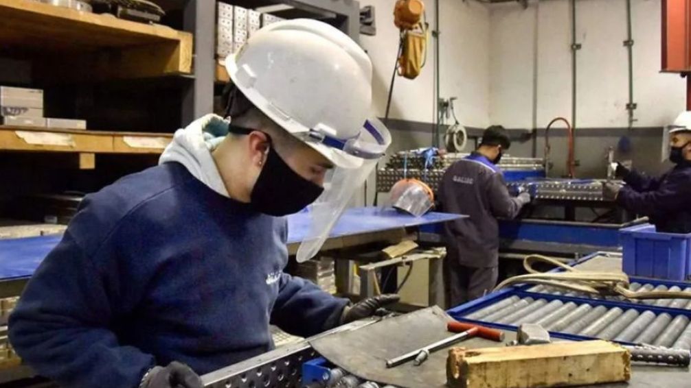  Pymes Industriales Argentinas advierte sobre un 2025 con señales limitadas de reactivación económica