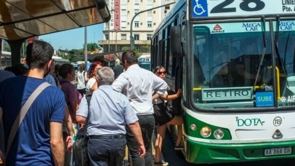 Conflicto en puerta con colectiveros porque los empresarios dicen que no pueden pagar aumentos acordados