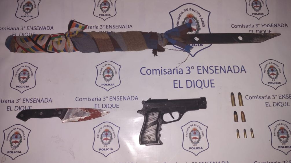 Balas, cuchillo tumbero y facas: feroz enfrentamiento entre dos bandas en Ensenada