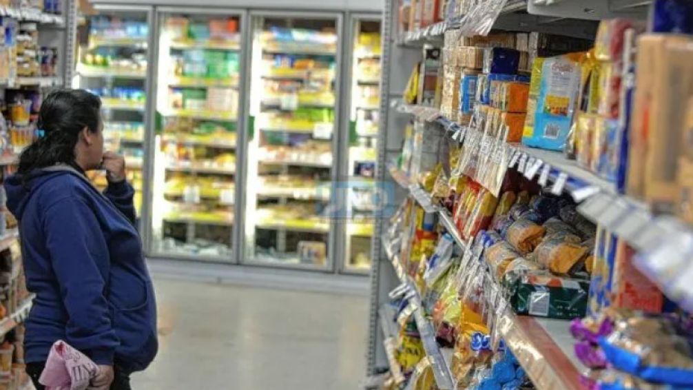 La inflación de diciembre fue del 2,7% y el interanual cerró en 117,8%, según INDEC