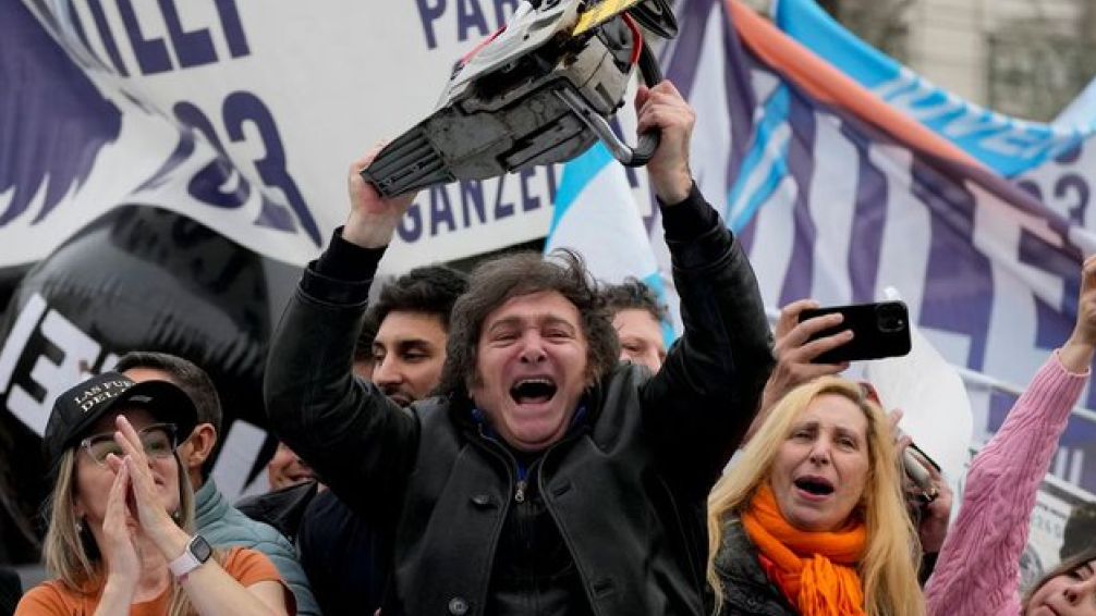 Ministerio de Salud no renovará 1400 contratos: Milei celebra la medida con polémica consigna en redes