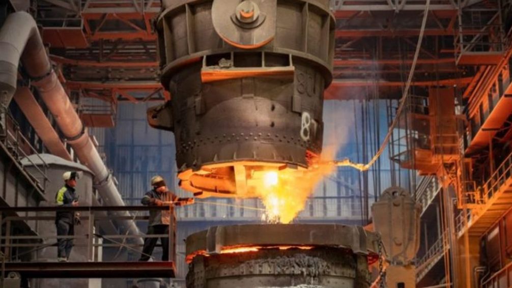 La siderúrgica mendocina Ferroglobe anunció que suspenderá sus operaciones desde febrero debido a la fuerte caída del consumo
