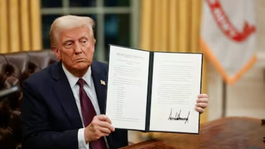Trump barrió a los programas de género y ordenó despedir a todos los trabajadores del área
