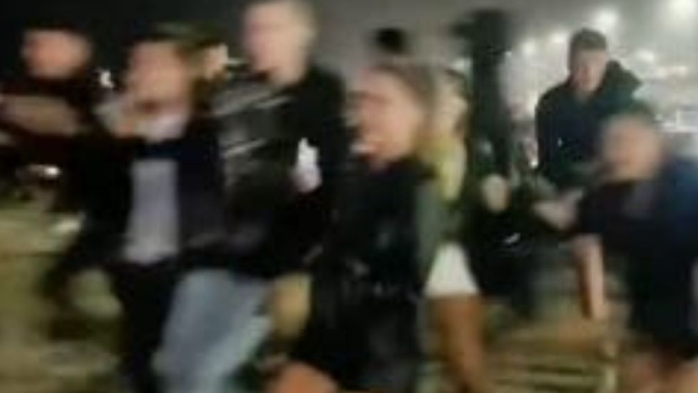 Otro descontrol en Pinamar: miles de jóvenes involucrados en 'avalancha masiva'