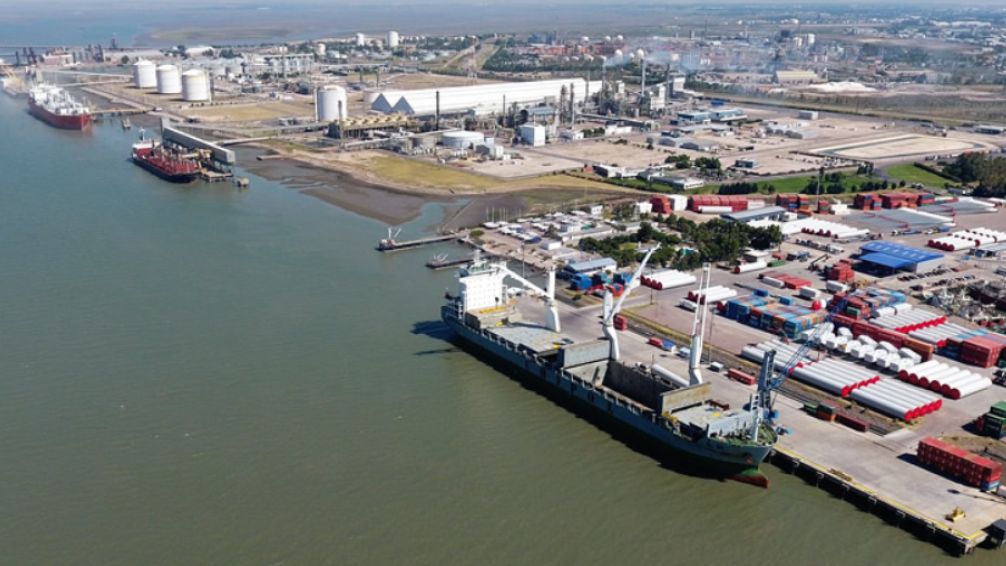 La empresa Pampa Energía reservó un terreno en Bahía Blanca y podría llegar a construir una planta de fertilizantes 