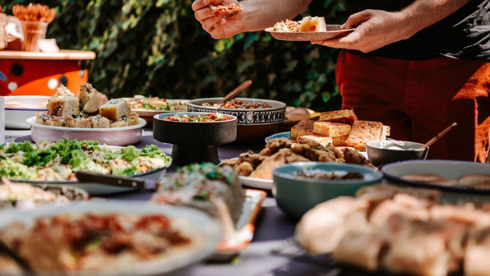 El regreso de los menúes libres: la apuesta gastronómica que conquista a los jóvenes