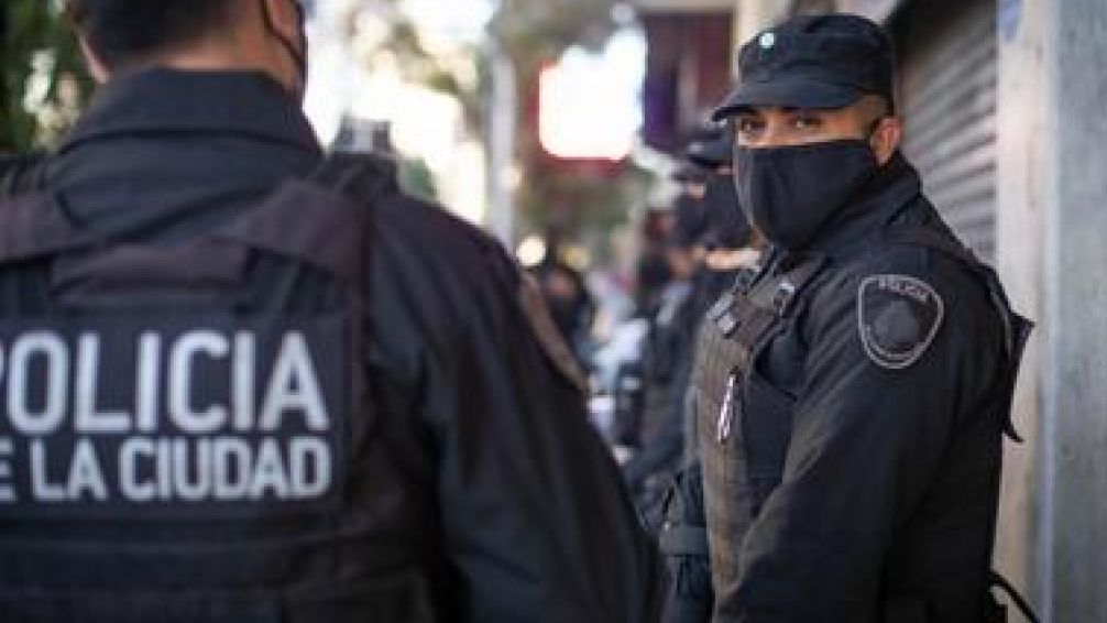 Moreno: Policía de la Ciudad mató a un ladrón de 18 años e hirió a otro de 15