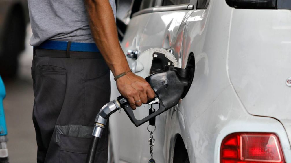 El gremio de los playeros se opuso rotundamente al autodespacho de combustible y podrían llamar a una medida de fuerza