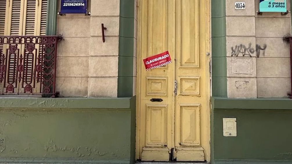 Allanaron dos jardines maternales por acusaciones de abuso sexual al dueño de los establecimientos en La Plata