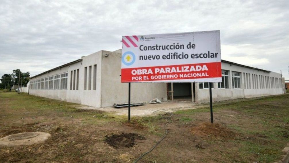Trabajadores ladrilleros advierten una crisis en el sector por el freno de la obra pública