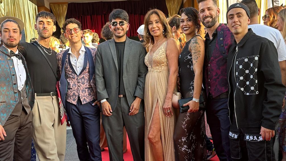 Fátima Florez junto a Marcelo Polino y Pampas Bravas ganaron los premios Carlos 2025 con el espectáculo "100% Fátima"