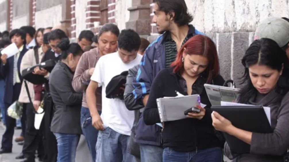 Se perdieron 185 mil empleos formales en el primer año de gobierno de Javier Milei