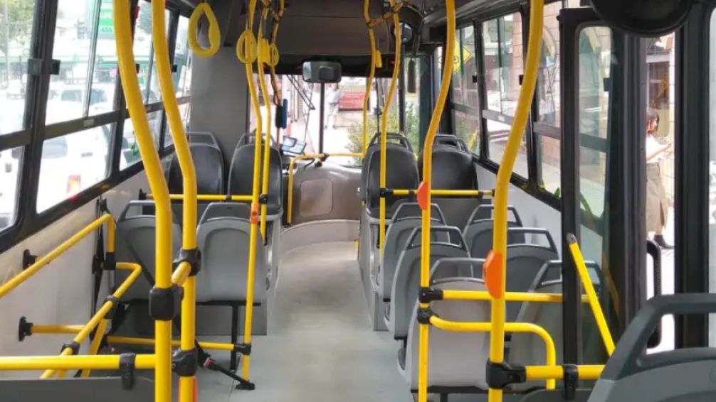 Inédita caída del uso de colectivos en el AMBA por la crisis económica