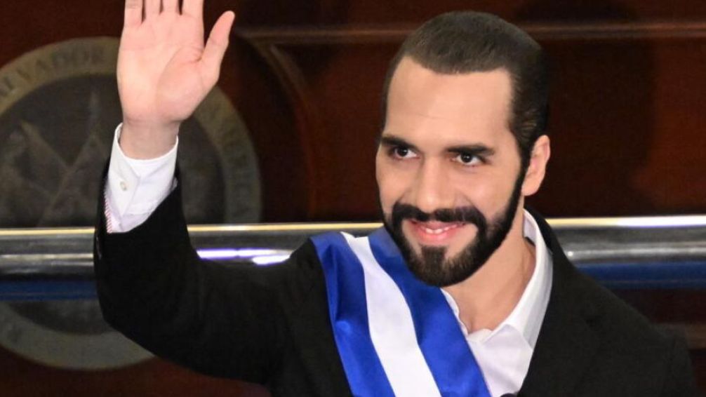 Bukele encabeza el ránking de popularidad de presidentes latinoamericanos según una encuenta