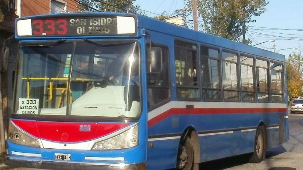 Paro de colectivos en la Provincia de Buenos Aires por falta de pago a los empleados