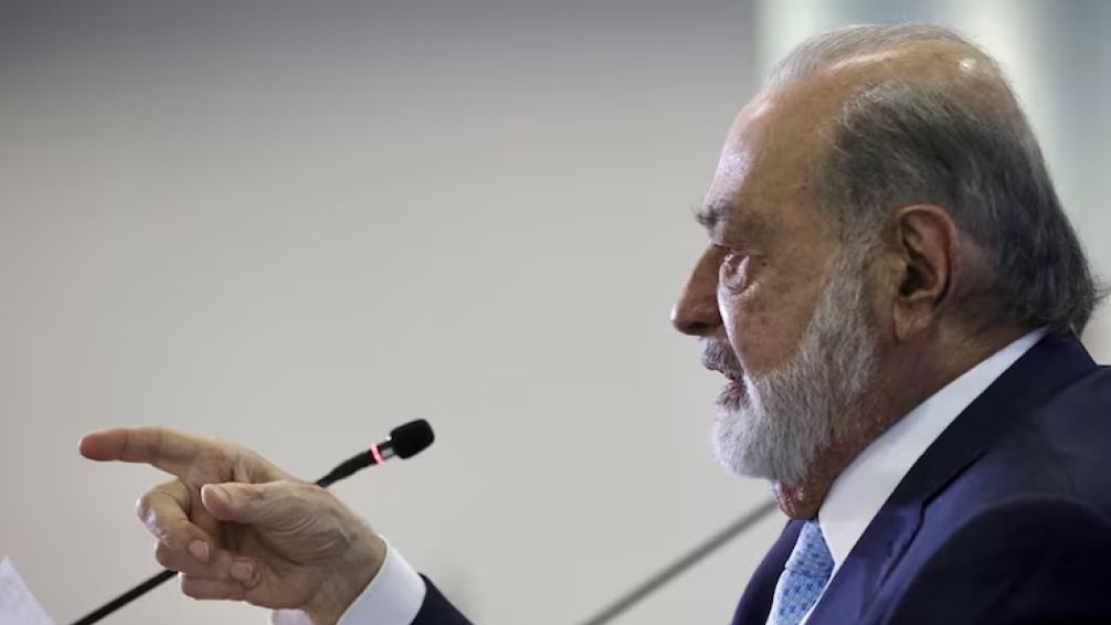 Carlos Slim presagia 'años de tristeza' para México si la economía crece debajo del 2 %