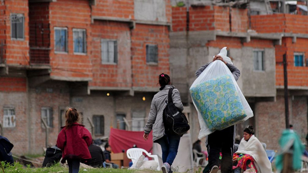 En Argentina: una familia tipo necesitó $1.033.716 para no ser pobre