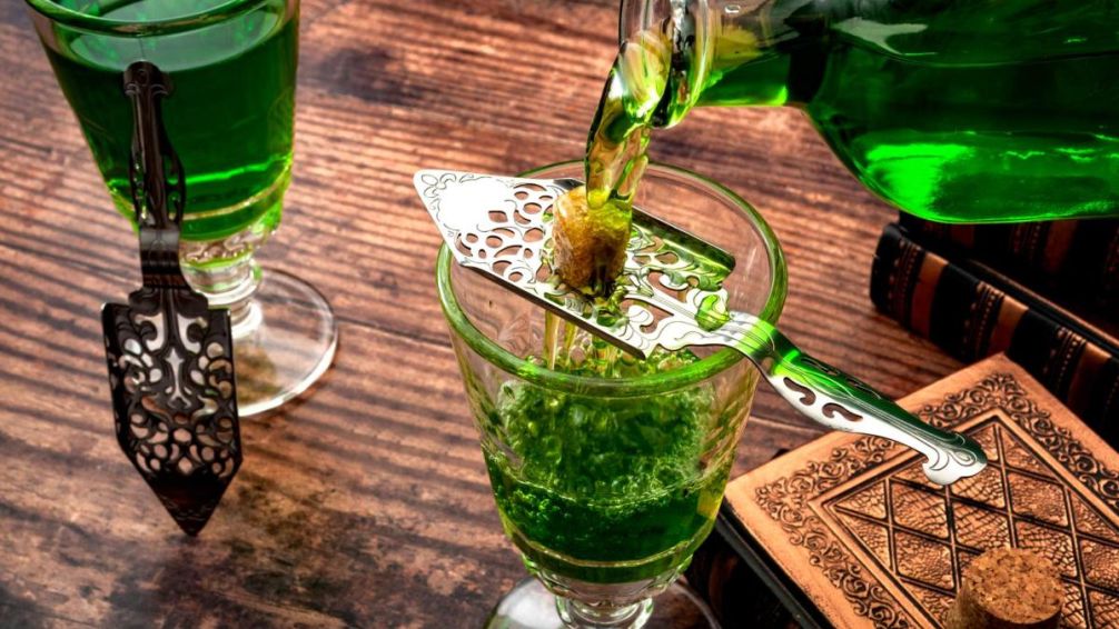 Absenta Bar: el rincón secreto donde descubrir la mítica 'hada verde' en Devoto