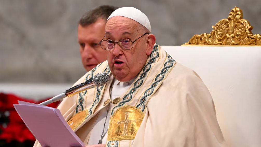El papa Francisco tuvo que ser internado ¿Qué le pasó?