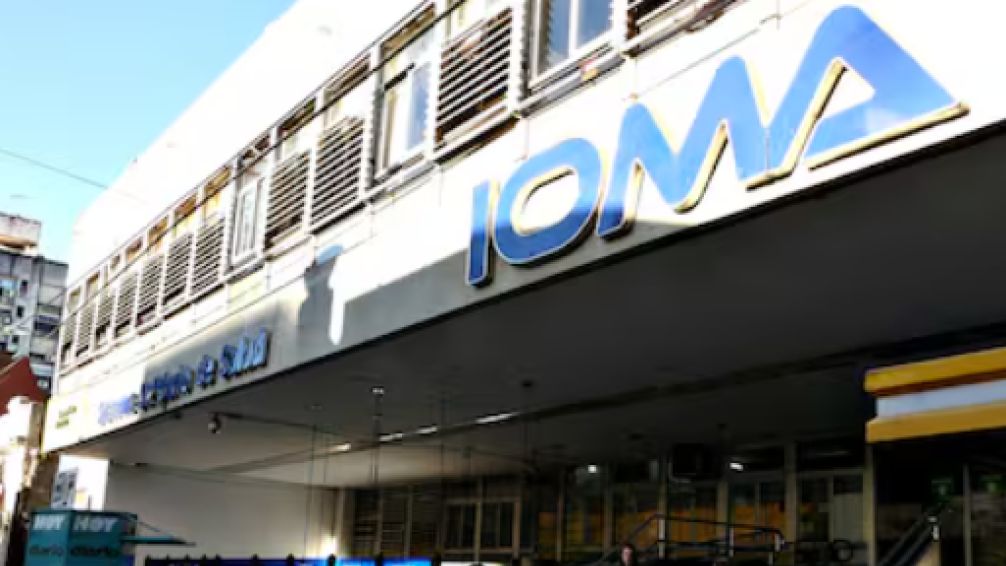 Tensión en las negociaciones entre IOMA y los médicos de La Plata por el reclamo de aumento salarial