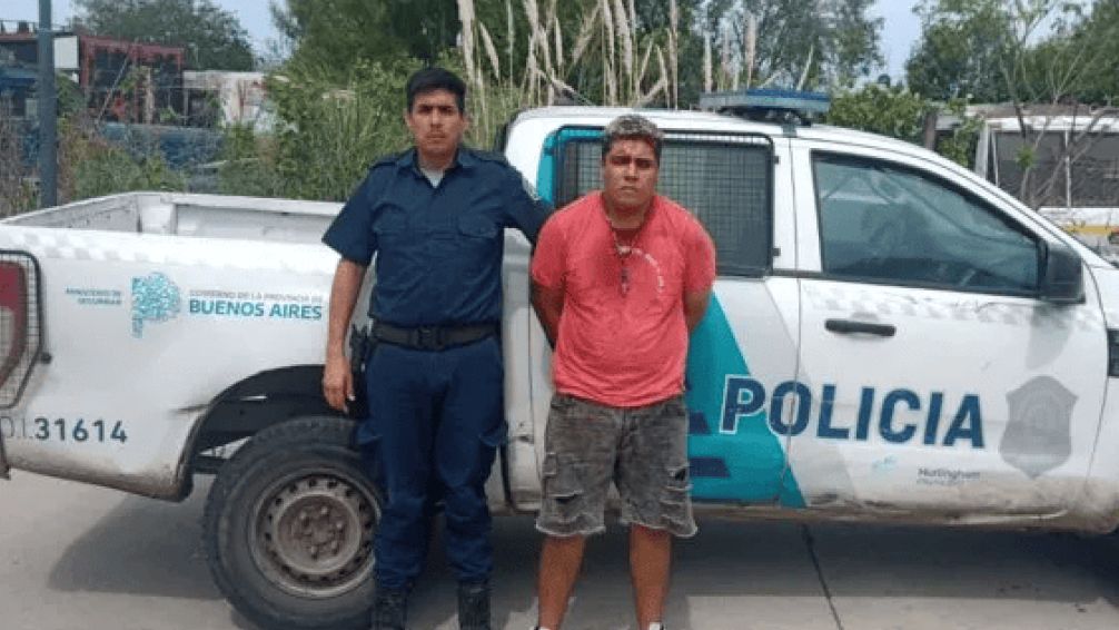 Hurlingham: detuvieron al ladron que robó un auto mientras estaban en vivo 