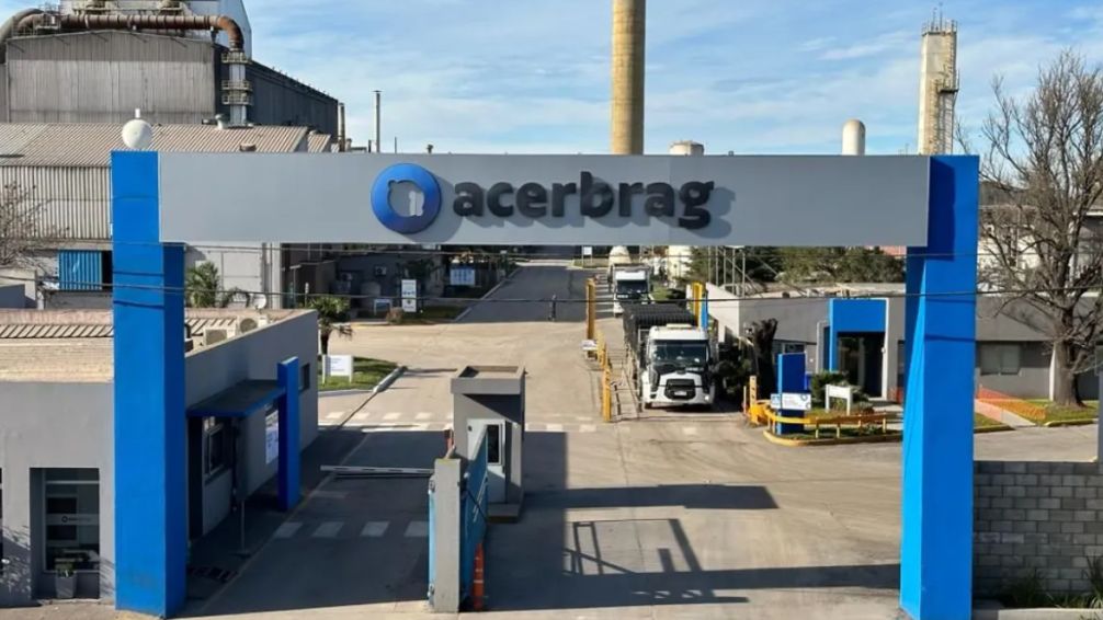 La fábrica Acerbrag frenó su producción en Bragado y hay 500 puestos de trabajo en la mira 
