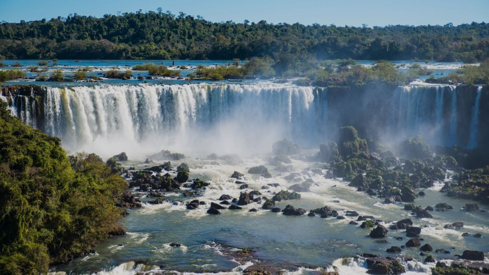 Excursión a las Cataratas del Iguazú: Un viaje inolvidable entre agua y selva