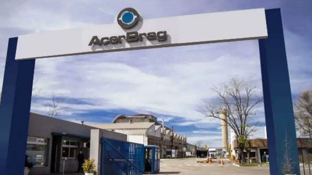 Crisis en la siderúrgica Acerbrac de Bragado: paralización de la planta y riesgo de 500 despidos
