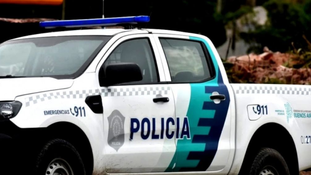 Policías dejaron de patrullar para reclamar mejores salarios en Ituzaingó y 14 oficiales fueron sancionados 