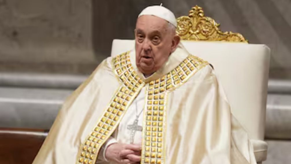 Confirmado: el Papa Francisco tiene una neumonía bilateral 