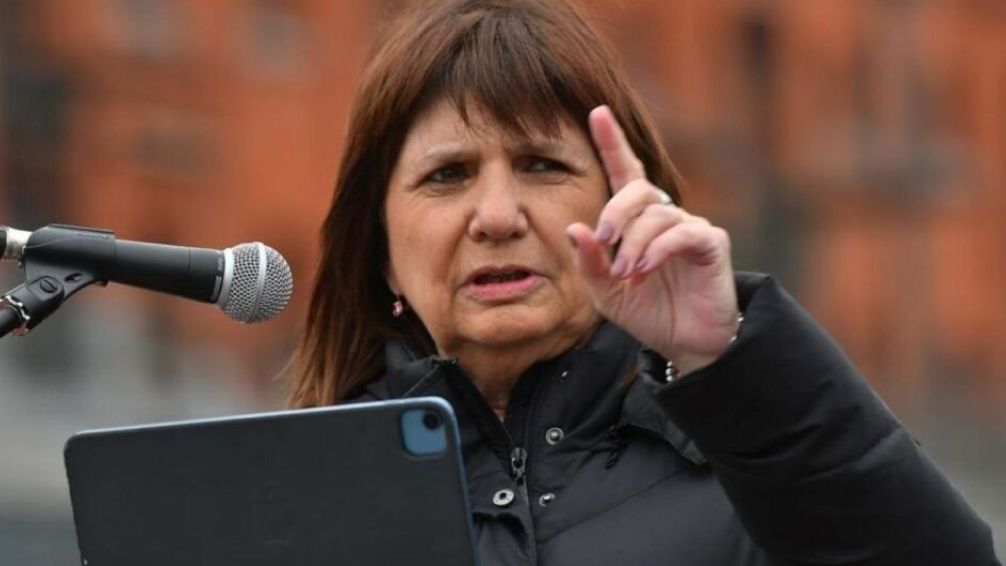 Patricia Bullrich acusó a la RAM de ser responsable de los incendios en Los Alerces y los calificó de "terroristas del fuego"