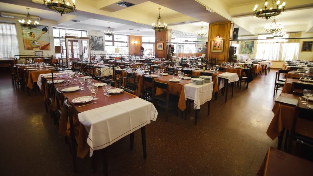 El Imparcial: El bodegón histórico de Buenos Aires que conquista con su arroz a la cubana