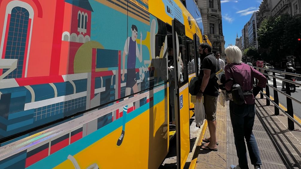 Cuando el Bus Turístico te conduce al sabor: suman Villa Crespo al circuito gastronómico