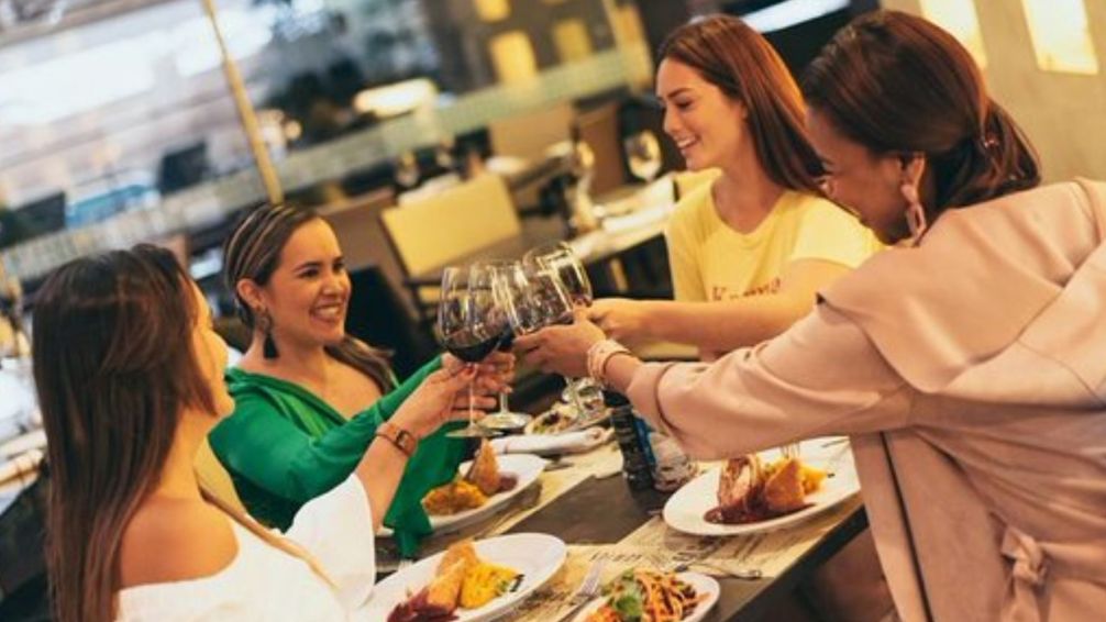 La mayoría de los argentinos prefiere ahorrar antes de las salidas gastronómicas