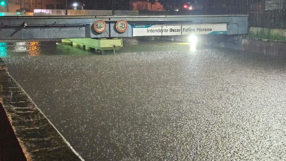 Defensa Civil alerta: 'No transitar' por norte y oeste de Buenos Aires