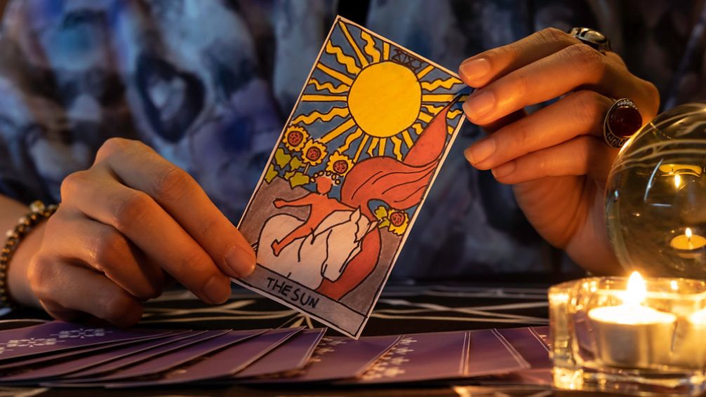El tarot es el mejor invento después del chocolate porque es mindfulness con ilustraciones hermosas