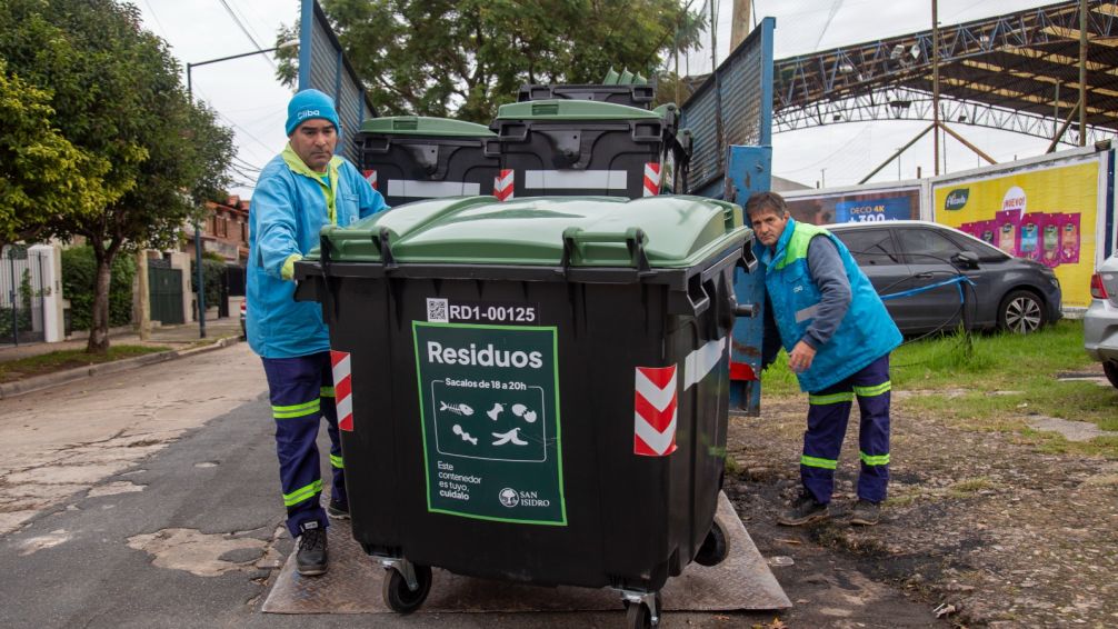 San Isidro instala 3 mil nuevos contenedores para ampliar la capacidad del sistema de limpieza municipal