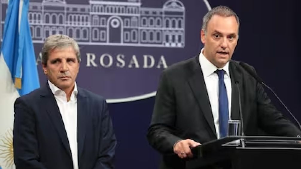 ¿A sacar los dólares del colchón? Se vienen los anuncios del Gobierno