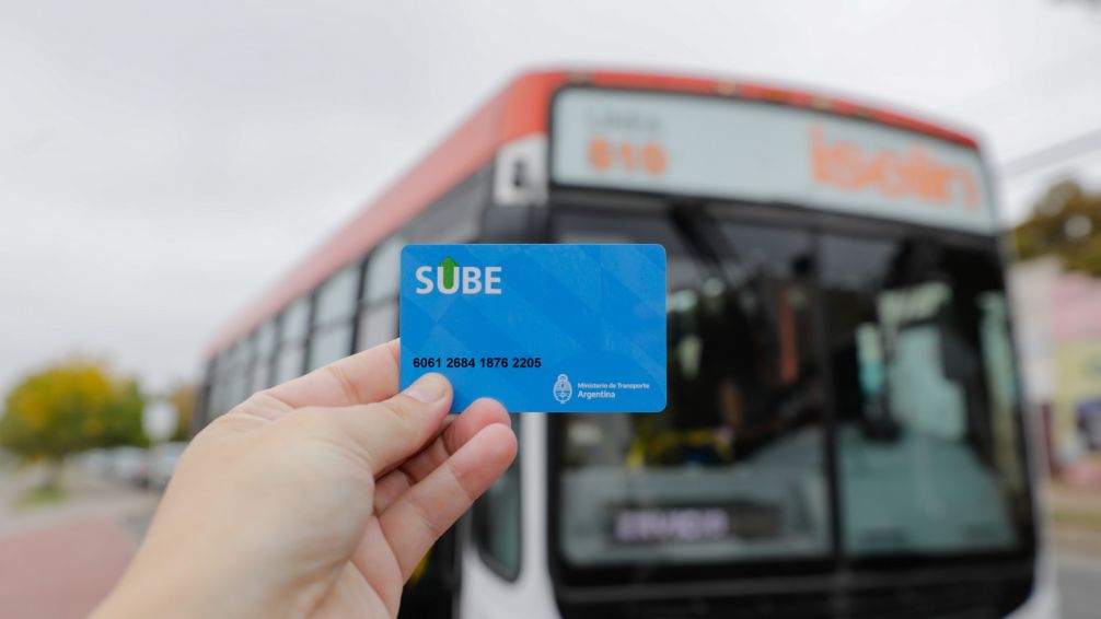 El Gobierno anunció un nuevo aumento del boleto de colectivos del AMBA