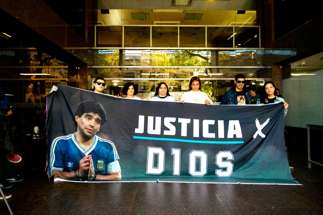 Avanza la investigación sobre el supuesto documental del juicio por la muerte de Maradona