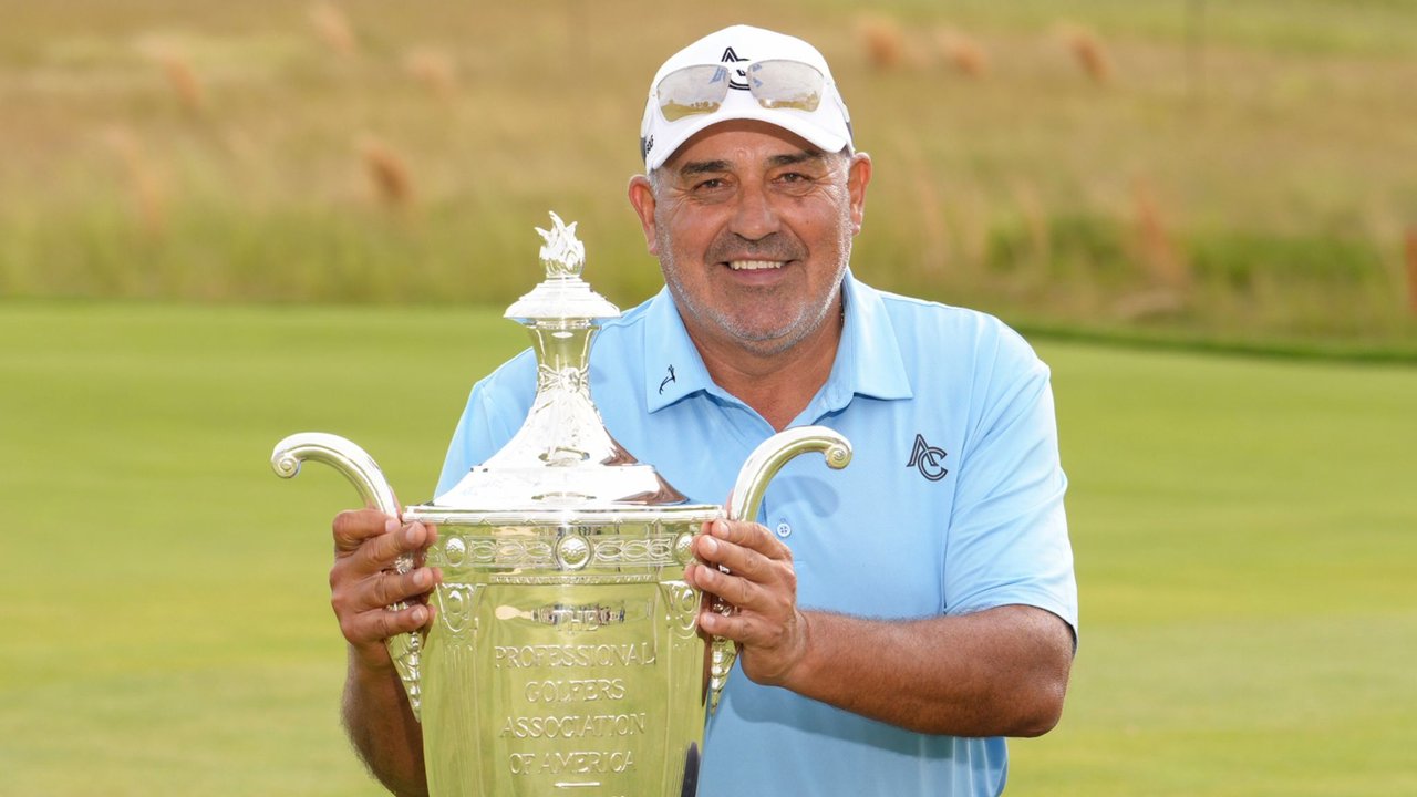 Ángel Cabrera se consagró en el Senior PGA Championship